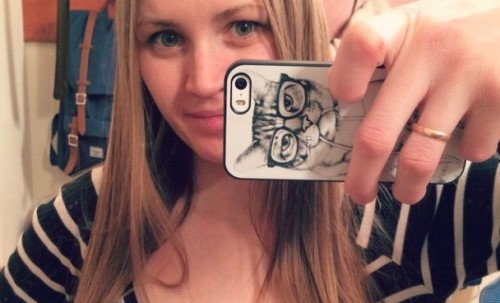 оля и iphone