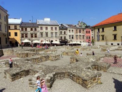 ruiny-kostela-sv-mihaila-arhangela-400x300