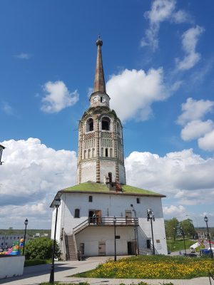 Центр Соликамска, церкви.