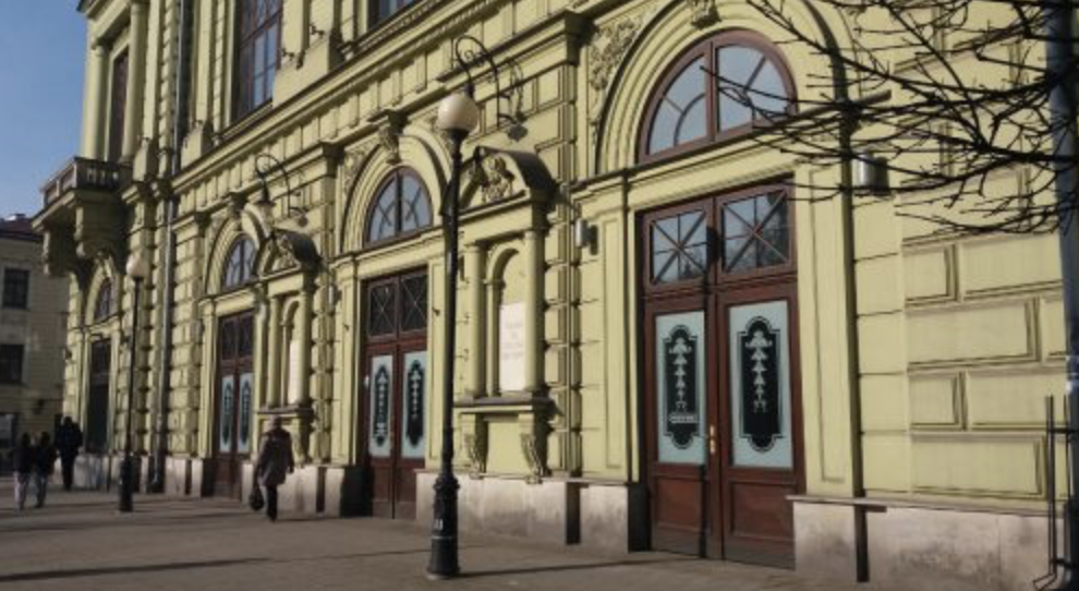 театр в польше