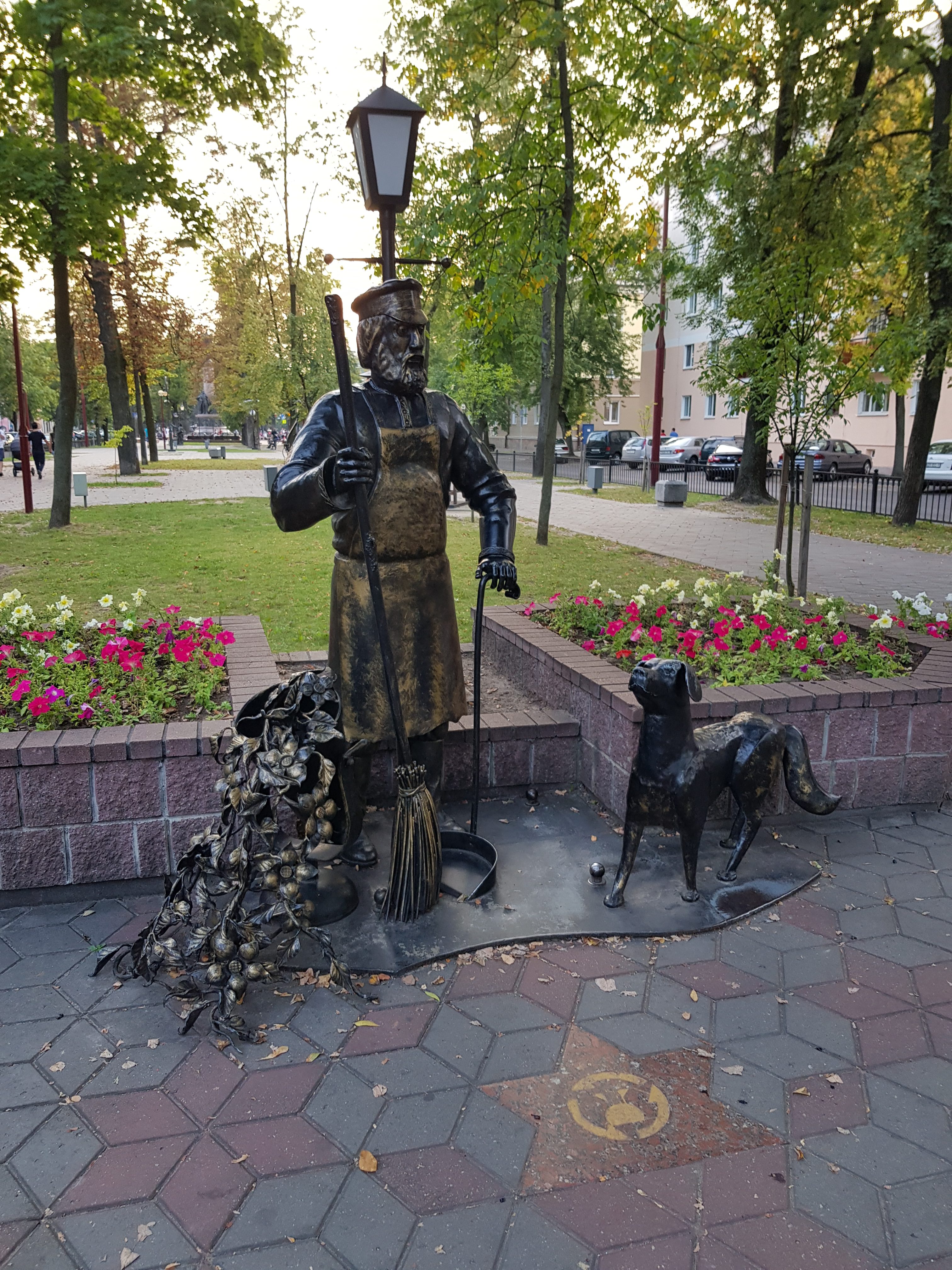 аллея фонарей брест
